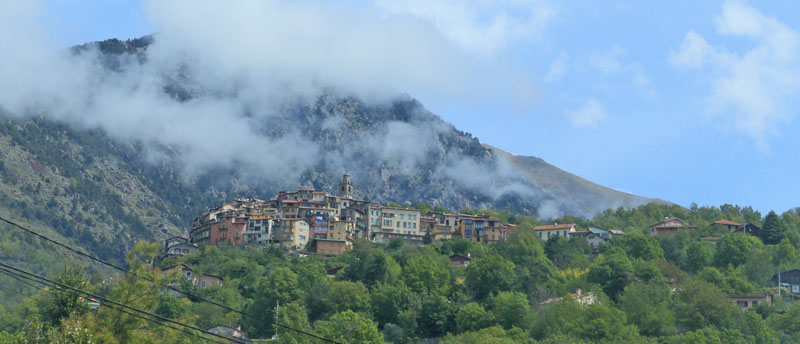 Belvdre 723 m., Alpes-Maritimes, det sydstlig Frankrig d. 21 maj 2019. Fotograf; Lars Andersen