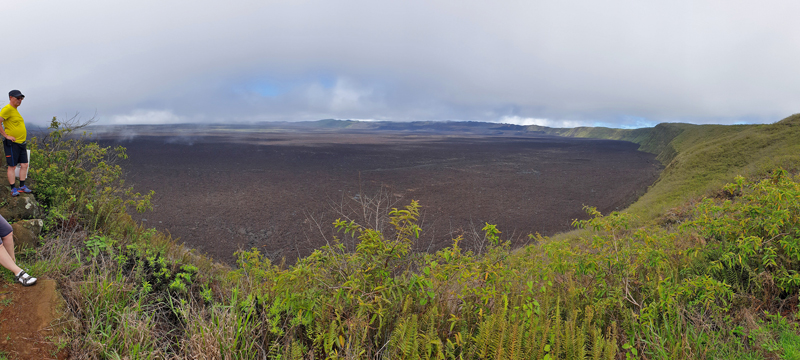 Ved kanten p Sierra Negras krater, Isabela Isl., Galapagos erne januar 2020. Fotograf: Hanne Christensen