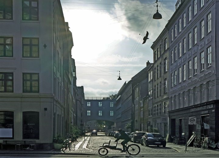 Modlyset p havnen med cykler langs Wildersgade p Torvegade d. 17 oktober 2024. Fotograf: Lars Andersen