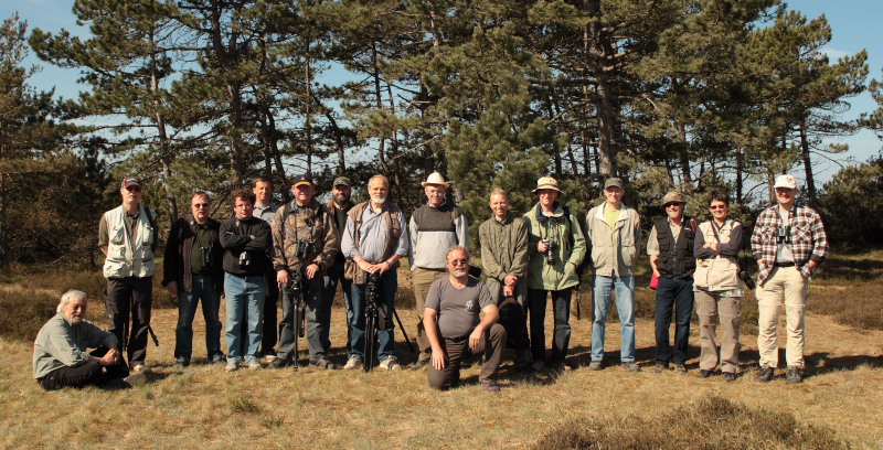 Jrgen Witved, Steen Drozd Lund, Frank Abrahamson, Lars Adler Krogh, Jan Eske, Jrgen Dam, Lars Halkjr, Erik Thomsen, Jens Stolt, Lars Andersen, Tubas Lkkegaard, Kristian Raaschou, Kim Petersen, John Nielsen, Helle Krogsgaard, Rune Bjerre + Jeffrey som ikke er med p fotoet, han for vild ude p  Melby Overdrev d. 2/5 2009.