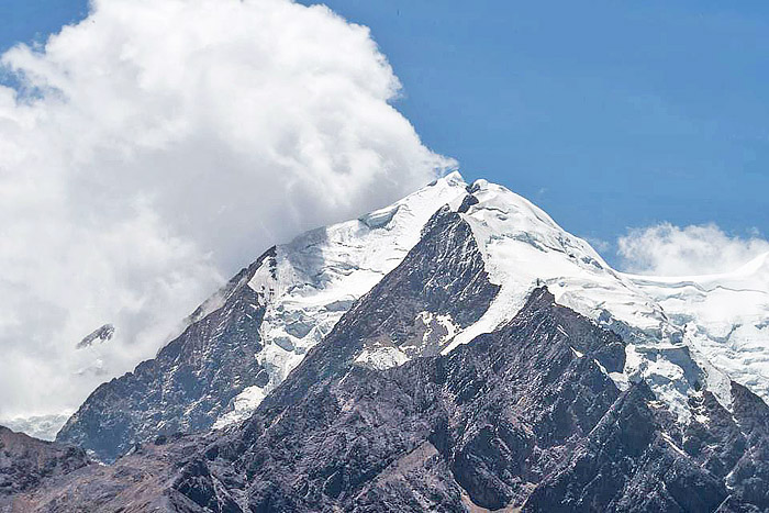 Illimani, Cordillera Real, Bolivia d. 15 november 2016. Photographer; Gottfried Siebel