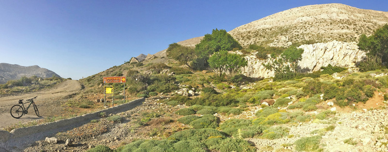 Ideon Andron (1400-1500 m), Nida Plateau, Psiloritis, prov. Mylopotamos, Kreta, Grækenland.  d. 27 maj 2021. Fotograf; Emil Bjerregård