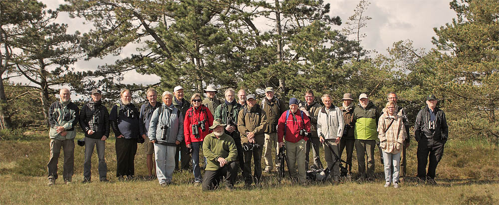 Makrofotograftrf p Melby Overdrev d. 14 maj 2016. Fotograf; Lars Andersen. Bagerste rkke: Lars Falck, Martin Carlsen, Kim Jespersen, Thomas Ridel, Karsten Schnack, xx, xx, Per Vindis, Jrgen Dam, Knud Ellegaard, Jannik Andersen, Kjeld Jakobsen.  Mellemste rkke: Dorte Nystrup, xx, Frank Overgaard Nielsen, Michael Hultmann, xx, Ole Martin, John S. Petersen, Lizzie Srup Pedersen.  Forrest: Lars Andersen