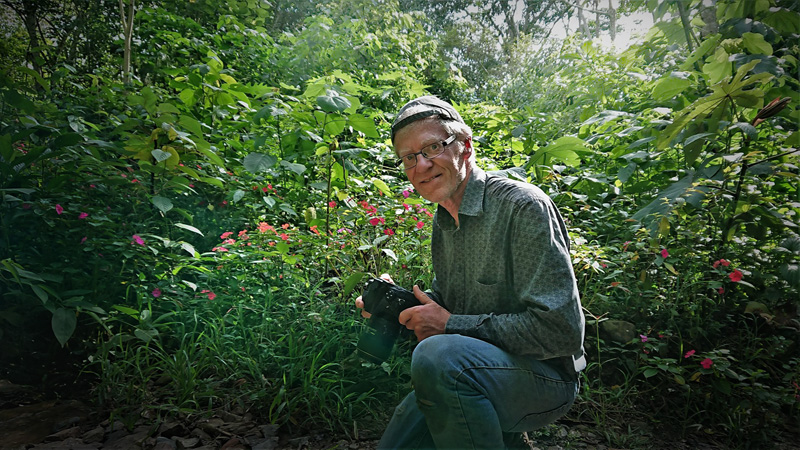 Gottfried Siebel photographes butterflies in the Caranavi Highlands. Caturapi, Yungas, Bolivia february 1, 2018. Photographer; Peter Mllmann